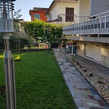 Apartamento Gemuetliches In Mit Garten By Interhome Umago